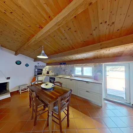 Residenza Geppy - Downtown With Terrace Overlooking The Sea Sorso