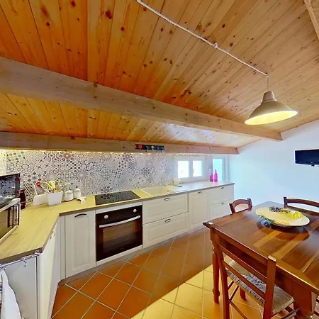Residenza Geppy - Downtown With Terrace Overlooking The Sea Nyaraló *