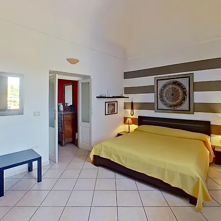 Residenza Geppy - Downtown With Terrace Overlooking The Sea